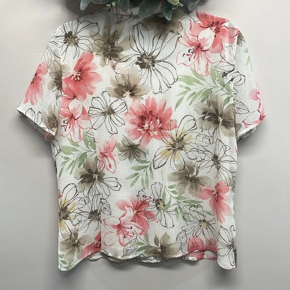 Alfred Dunner Floral Short Sleeve Button Down Blouse 12 - Picture 2 of 15